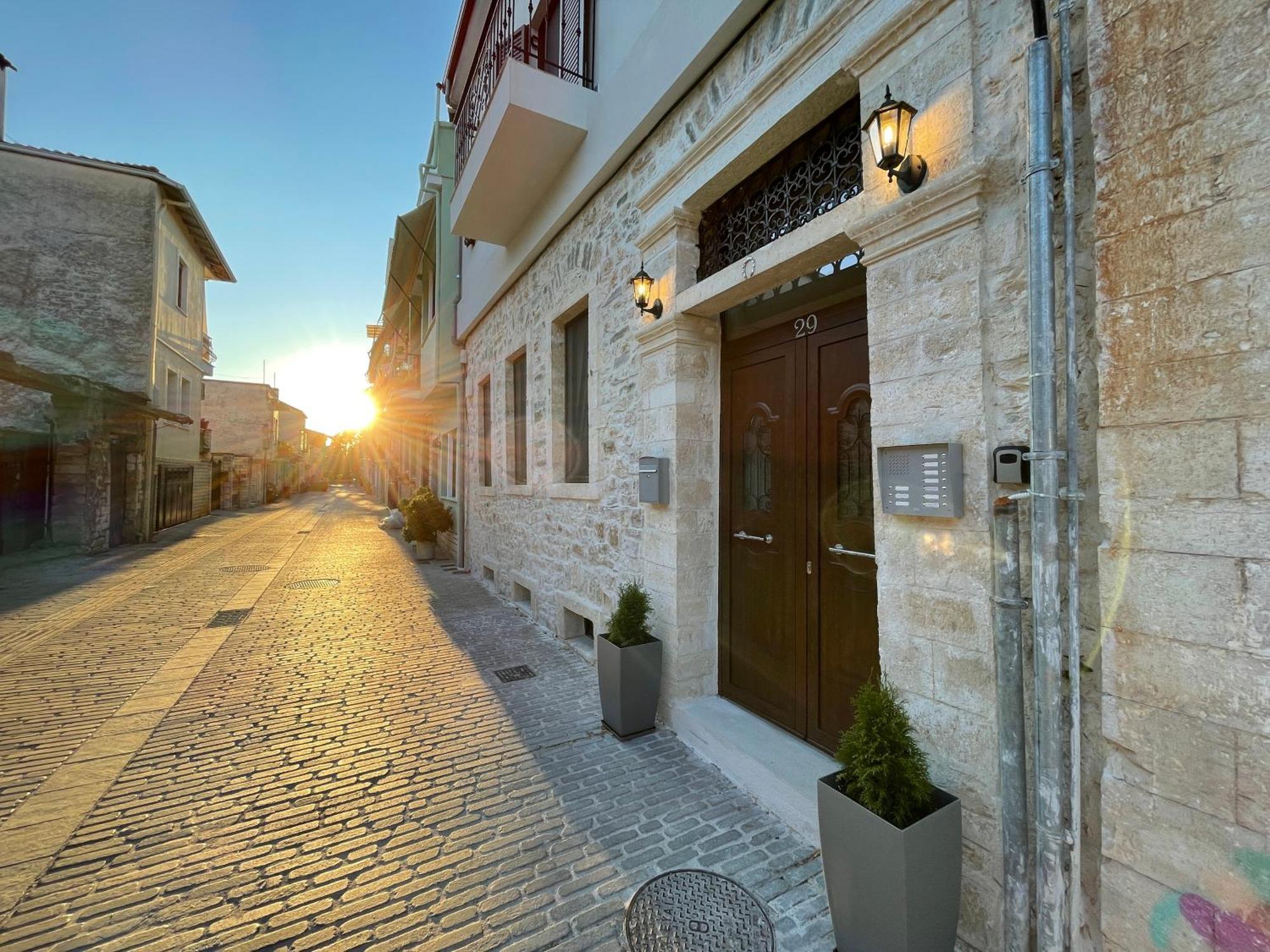 Boutique At Historic Centrum 2 Ioannina Ngoại thất bức ảnh